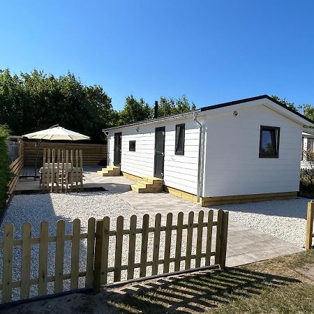Breezy Beach Chalet Petten Exterior foto